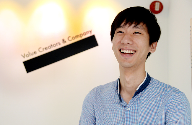 Jake Park, CEO of VCNC, poses before an interview with The Korea Herald on Friday. Park Hyun-koo/The Korea Herald
Jake Park, CEO of VCNC, poses before an interview with The Korea Herald on Friday. Park Hyun-koo/The Korea Herald