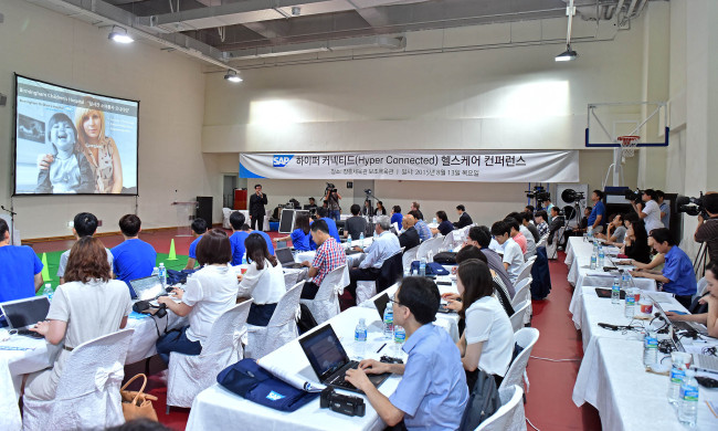 IT solutions developer SAP Korea holds the “Hyper Connected Healthcare Conference,” in Seoul, Thursday. The company introduces data analytics systems that be deployed in health care and sports industries at the event. (SAP Korea)