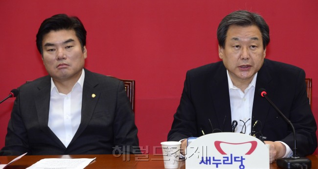 김무성 새누리당 대표가 24일 오전 서울 여의도 국회에서 열린 새누리당 최고위원회의에서 발언을 하고 있다. 박해묵 기자/mook@heraldcorp.com