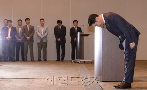 6월 23일 대국민 사과문을 읽으며 머리를 숙인 이재용 삼성전자 부회장 [헤럴드경제DB]