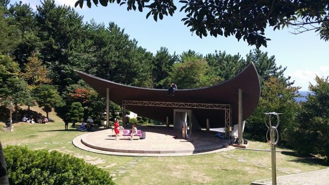 The stage area at the Dalmaji theater. (Eunju Jung)