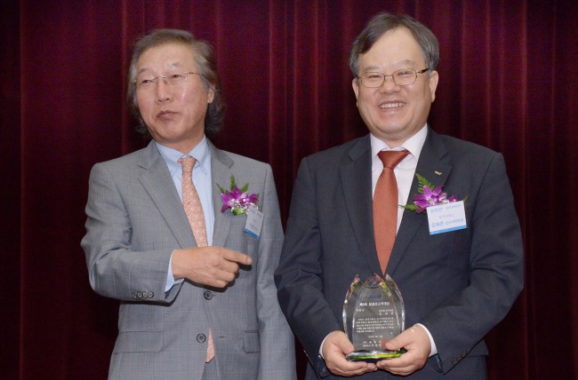 생생코스닥시상식<br />정희조 기자/checho@heraldcorp.com  150916
생생코스닥시상식
정희조 기자/checho@heraldcorp.com  150916