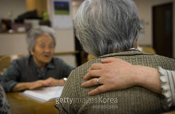 [자료=게티이미지]
[사진=80세 노인 인구가 역대 최다인 1000만 명을 돌파한 일본]