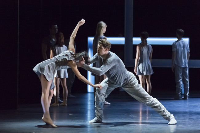 Ballett Basel performers.   Ismael Lorenzo
Ballett Basel performers.   Ismael Lorenzo