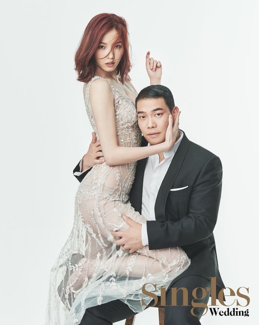 김새롬♥이찬오 부부, 웨딩화보 최초 공개 “김새롬 드레스 예술” 사진=싱글즈 웨딩
