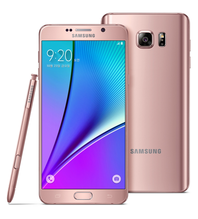 GALAXY NOTE GLITTERS WITH NEW COLORS -- Samsung Electronics said Thursday it has added new color options -- silver titanium and gold pink -- for its premium phablet Galaxy Note 5 lineup. The mobile device now comes in five colors including white pearl, black sapphire and gold platinum. (Samsung)