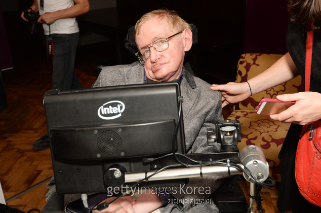 파킨슨병에 걸린 스티븐 호킹 박사. [사진=게티이미지]