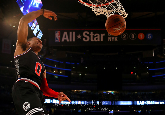 기아차가 미국 4대 프로스포츠 최초로 비의류 브랜드로서 자사 로고를 NBA 올스타 경기복에 달기로 계약하면서 대대적인 홍보 효과를 거두게 됐다. [사진=게티이미지]