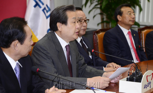 김무성 새누리당 대표가 2일 오전 서울 여의도 국회에서 열린 최고위원회의에서 모두발언을 하고 있다. 박해묵 기자/mook@heraldcorp.com