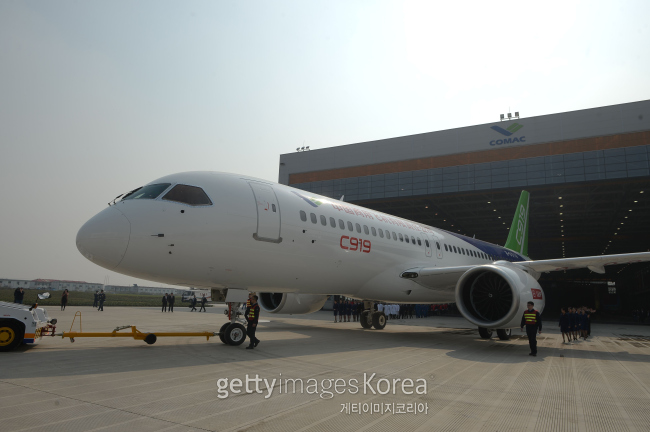 중국 지난 2일 공개한 대형 항공기 ‘C919’. [사진=게티이미지]