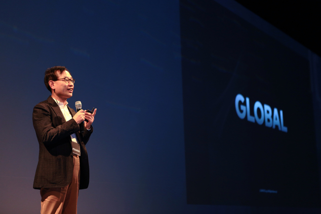 Naver CEO Kim Sang-hun speaks at the company’s annual business conference at a Seoul hotel on Tuesday.    Naver
Naver CEO Kim Sang-hun speaks at the company’s annual business conference at a Seoul hotel on Tuesday.    Naver