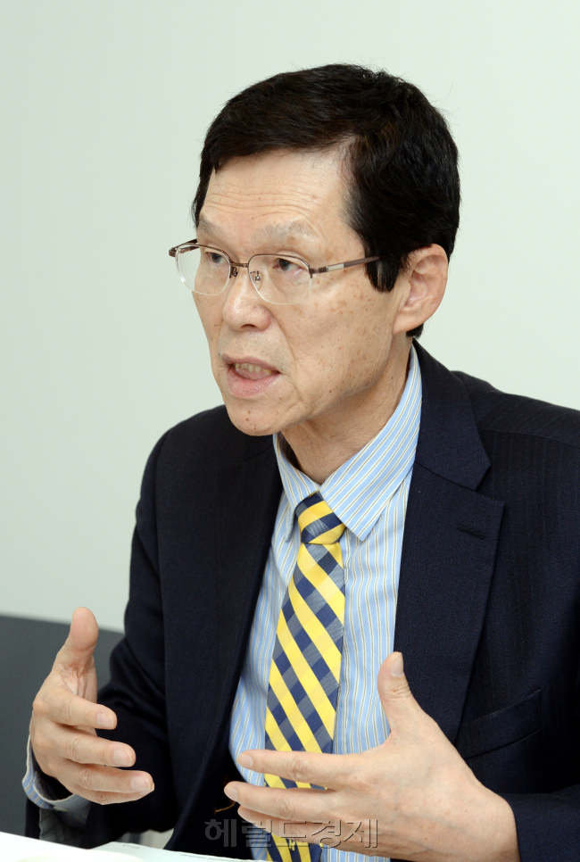 허영도 울산대 교수/박현구 기자/phk@heraldcorp.com