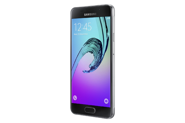 MID-END HANDSETS WITH PREMIUM FEATURES -- Samsung Electronics unveiled its updated midrange smartphone lineup Galaxy A in Seoul Thursday. The lineup consists of three models, the A7, A5 and A3. The A7 and A5, fitted with a fingerprint sensor, support mobile payment solution Samsung Pay. (Samsung)