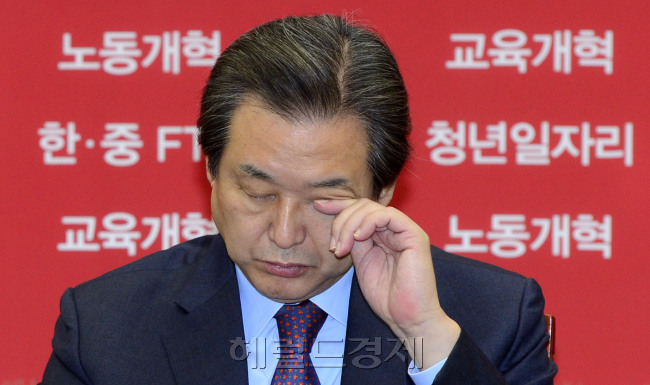 김무성 새누리당 대표가 9일 오전 서울 여의도 국회에서 열린 최고중진연석회의에 참석해 굳은 표정을 짓고 있다. 박해묵 기자/mook@heraldcorp.com