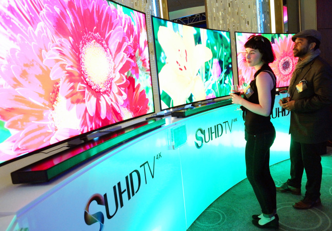 SAMSUNG UHD TV SWEEPS AWARD -- Samsung Electronics’ ultrahigh-definition TV lineup, the JS9500, has received the Best of What’s New award, the tech giant said Thursday. U.S. science magazine Popular Science picks the greatest innovations every year in different industrial categories including aerospace, auto and entertainment for the accolade. (Samsung Electronics)