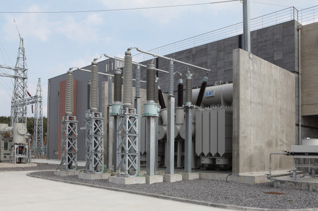 제주 HVDC 실증단지 한립변환소의 변환용 변압기 [사진제공= LS산전]