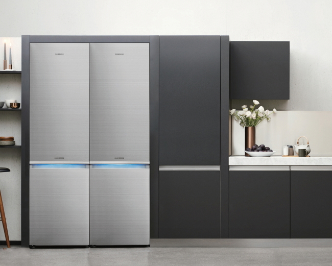 SAMSUNG RECOGNIZED FOR EXCELLENCE IN DESIGN -- Samsung Electronics said Wednesday its high-end SUHD TV 82S9W lineup has won the highest presidential award at the Good Design Selection 2015, a design award in Korea. The tech firm’s eight other products got awards, including the Chef Collection fridge RV8000, and the smart UX apps and widgets for the Galaxy S6 Edge Avengers Special Edition. (Samsung)