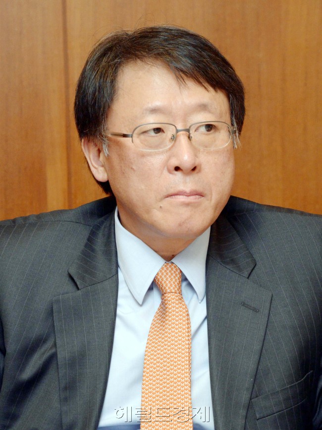 2015년 한국경제의 구조개혁 골든타임 총결산 좌담회. 한국금융연구원 신성환 원장.
정희조 기자/checho@heraldcorp.com  151216