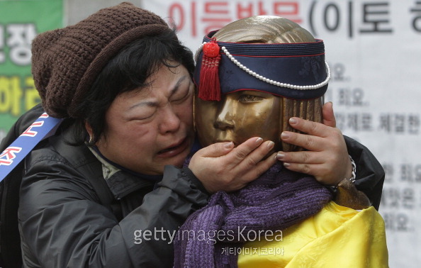 <속보> ‘법적 책임’ㆍ‘강제연행’ 빠진 한일 위안부 공동 합의안…‘위안부 최종해결’ 얻은 일본