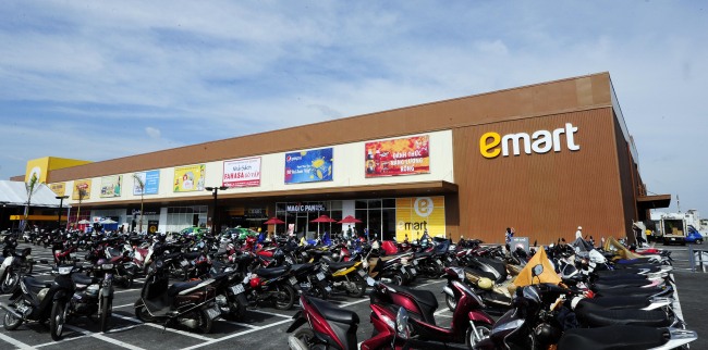 E-Mart’s new store located in the Go Vap District in Ho Chin Minh City, Vietnam. (E-Mart)