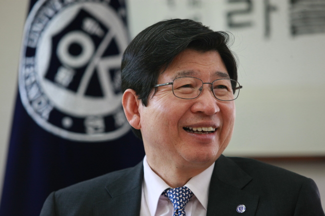 정갑영 연세대학교 총장. [사진제공=고려대]
정갑영 연세대학교 총장. [사진제공=고려대]