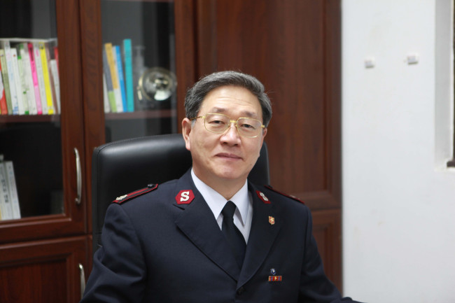 이수근 구세군 자선냄비본부 사무총장. [사진제공=구세군]
이수근 구세군 자선냄비본부 사무총장. [사진제공=구세군]