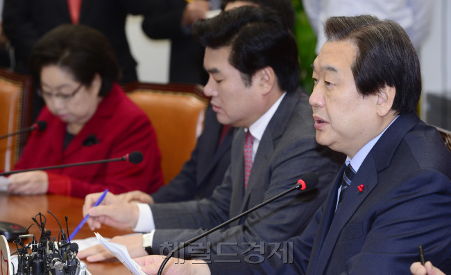 김무성 새누리당 대표가 7일 오전 서울 여의도 국회에서 열린 최고위원회의에서 모두발언을 하고 있다. 박해묵 기자/mook@heraldcorp.com
이종걸 더불어민주당 원내대표가 7일 오전 서울 여의도 국회에서 열린 정책조정회의에서 모두발언을 하고 있다. 박해묵 기자/mook@heraldcorp.com