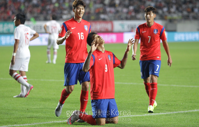 제1회 삼성 대학생 프로그래밍 경진대회 본선에 참가한 학생들이 과제를 해결하고 있다.