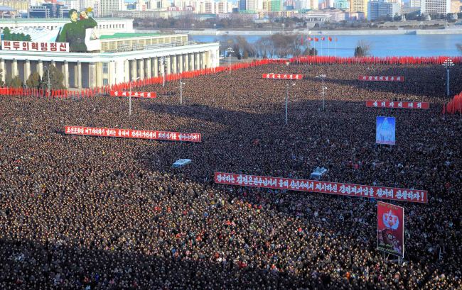 North Korea held a mass rally in support of North Korean leader Kim Jong-un’s New Year address at Kim Il-sung Square in Pyongyang on Jan. 5, the North’s Korean Central News Agency reported.  Yonhap