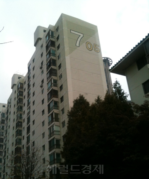 서울 아파트 가격 시세는 인근 초ㆍ중ㆍ고교 입지나 학원가 등 학군에 따라 달라진다. 사진은 목동에서도 학군이 좋은 선호도가 높은 7단지 모습. ［사진 =헤럴드경제DB］
