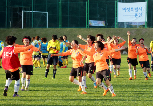 Yongin City’s women amateur soccer team made up of stay-at-home mothers (Yongin City Government)