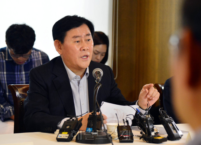 최경환 전 경제부총리［사진출처=헤럴드경제DB］