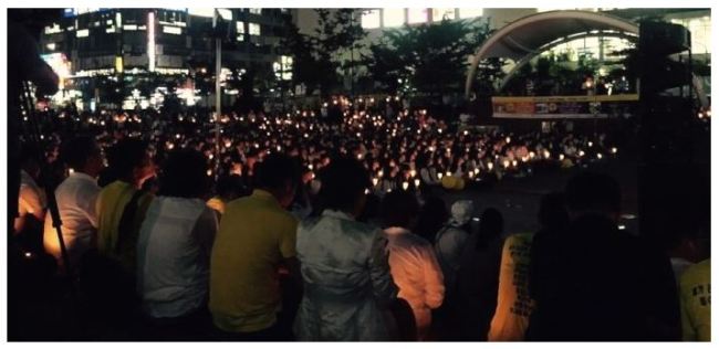 안산온마음센터는 시민 2000여명이 함께 참여하는 열린 문화 장터 행사 등의 프로그램을 통해 일반 시민들과 세월호 유가족의 끊어진 유대감을 회복하고 사회적 지지를 받을 수 있도록 노력하고 있다. [사진제공=안산온마음센터]
안산온마음센터는 시민 2000여명이 함께 참여하는 열린 문화 장터 행사 등의 프로그램을 통해 일반 시민들과 세월호 유가족의 끊어진 유대감을 회복하고 사회적 지지를 받을 수 있도록 노력하고 있다. [사진제공=안산온마음센터]
