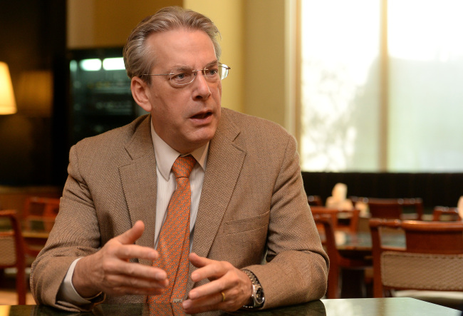 John Ikenberry (Ahn Hoon/The Korea Herald)