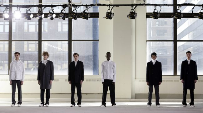 Models present creations during the Duckie Brown show at the Fall/Winter 2016 New York Men‘s Fashion Week, in New York, Tuesday. (EPA-Yonhap)