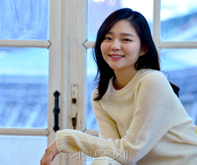 [사진=영화 ‘좋아해줘’ 개봉을 앞둔 배우 이솜. 윤병찬 기자/yoon4698@heraldcorp.com]