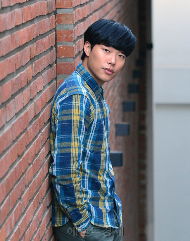 yoon4698@heraldcorp.com