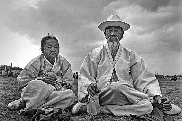 “Andong, Gyeongsangbuk-do” by Yook Myung-shim (MMCA)