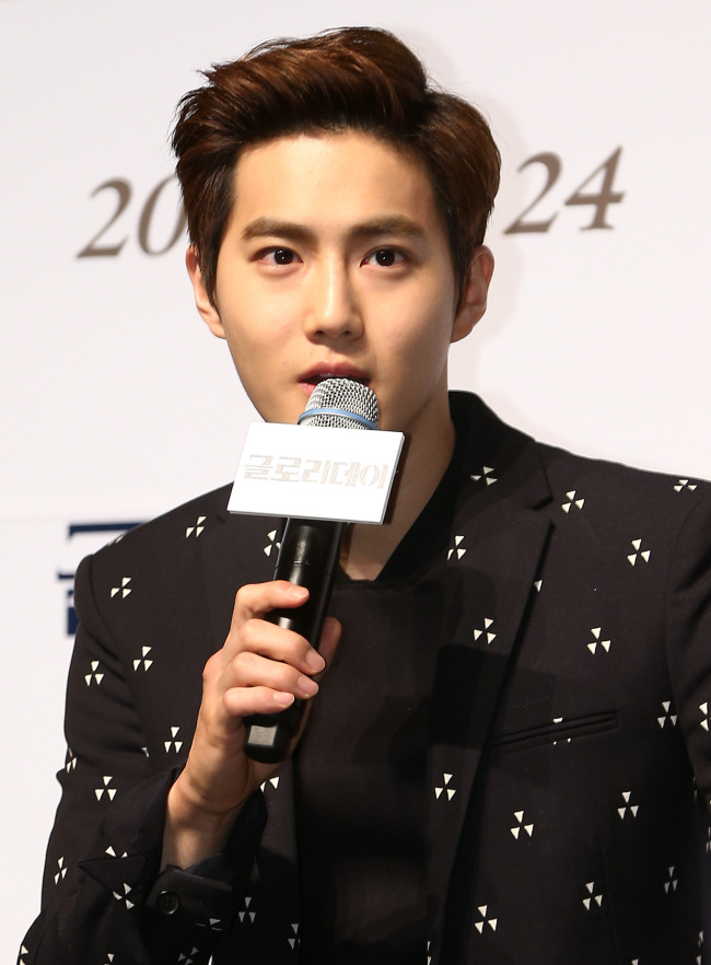 Kim Joon-myun speaks to press at CGV Apgujeong on Wednesday. (Yonhap)