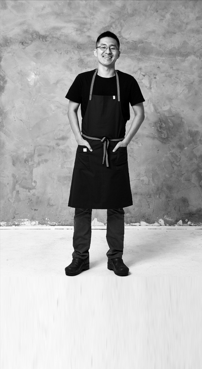 Chef Kang Min-goo of Mingles Restaurant located in Nonhyeon-dong, Gangnam-gu, Seoul (Mingles Restaurant)