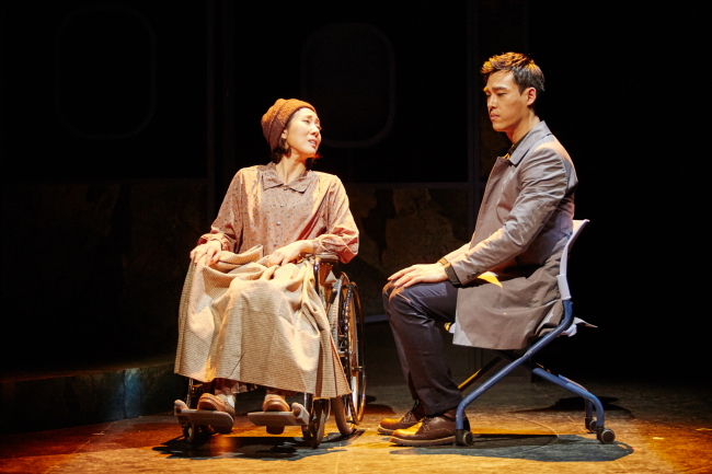 A scene from director Kolleen Park’s lastest musical production, “Airport Baby,” which is being staged until March 6 at the Art One Theater in Daehangno, Seoul. (Seensee Company)