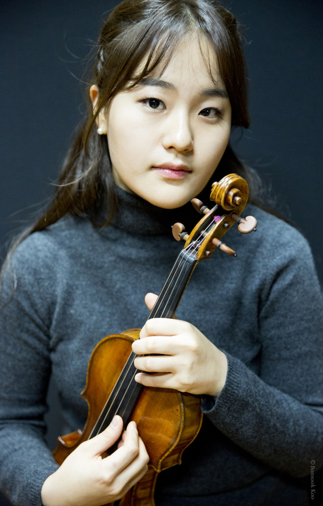 Violinist Lim Ji-young (Bonsook Koo)