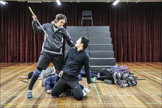 A rehearsal scene from the Seoul Metropolitan Theatre‘s upcoming production of “Henry IV.” (Sejong Center)