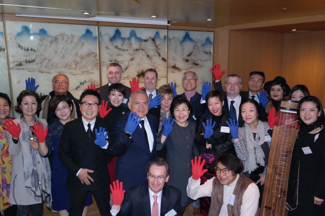 5.4 Club members pose at Lotte Hotel in Seoul, where they discussed Korea’s tourism challenges. (CICI)