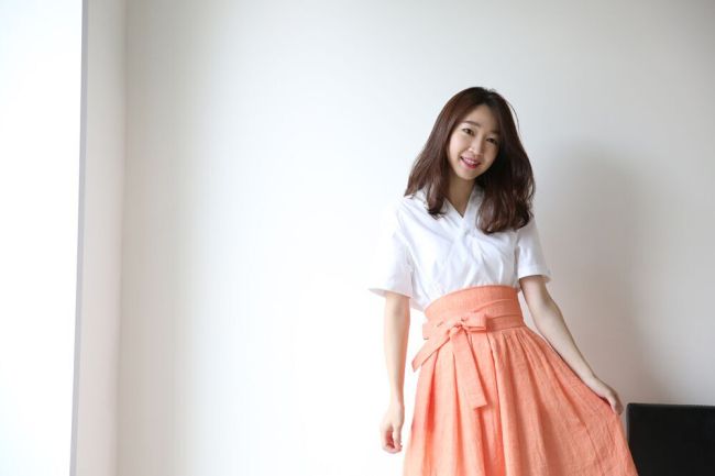 A model is clad in a modernized hanbok by LEESLE. (LEESLE)