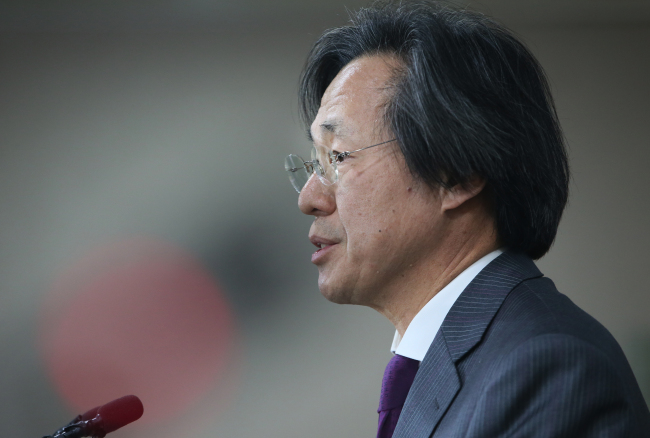 KCDC director Jung Ki-suk speaks at a press conference in Sejong City, Tuesday. (Yonhap)