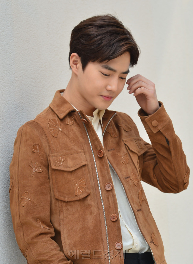 영화 ‘글로리데이’에 출연한 배우 김준면(엑소 수호)을 최근 서울 종로구 삼청동의 한 카페에서 만났다. 윤병찬 기자/yoon4698@heraldcorp.com