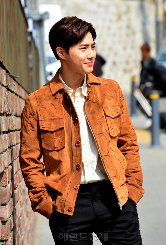 영화 ‘글로리데이’에 출연한 배우 김준면(엑소 수호)을 최근 서울 종로구 삼청동의 한 카페에서 만났다. 윤병찬 기자/yoon4698@heraldcorp.com
