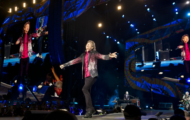 Mick Jagger of The Rolling Stones performs in Havana, Cuba, Friday. (AP-Yonhap)