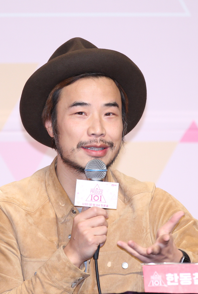 Producer Han Dong-chul speaks at a news conference for “Produce 101,” a reality girl group competition show that aired on Mnet from Jan. 22 to April 1. (CJ E&M)